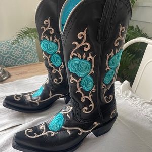 Ariat Embroidered Rose Blue Black Corazon Leather Cowboy Boots